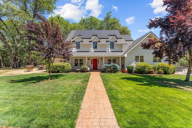 438 Murphy Creek Road, Grants Pass, OR 97527
