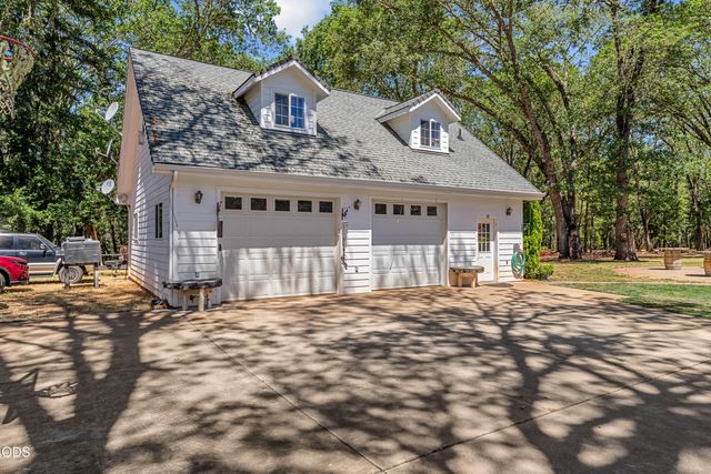 438 Murphy Creek Road, Grants Pass, OR 97527
