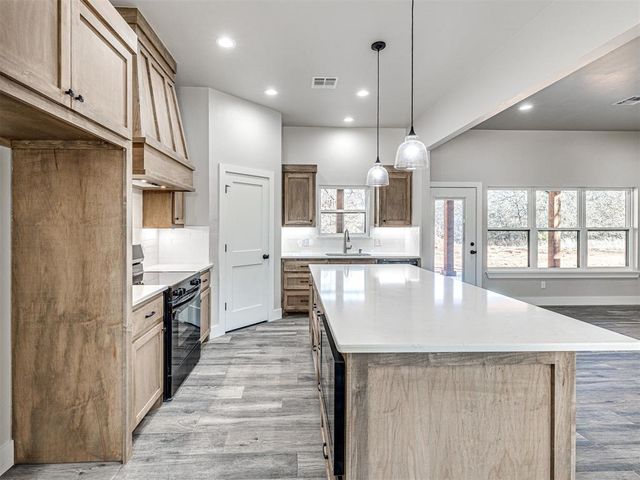 10470 Bison Way, Blanchard, OK 73010