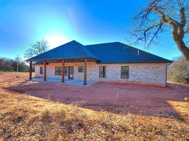 10470 Bison Way, Blanchard, OK 73010