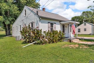 3714 NE Seward AVE, Topeka, KS 66616