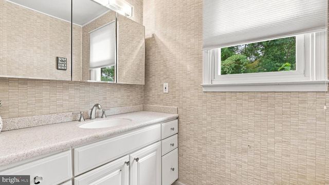244 KIRK DR, Huntingdon Valley, PA 19006