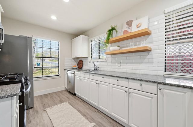 8501 Palace PKWY, Austin, TX 78748