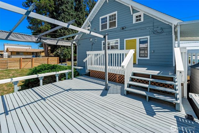 3540 S Kenyon St, Seattle, WA 98118
