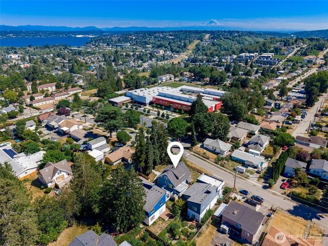 3540 S Kenyon St, Seattle, WA 98118
