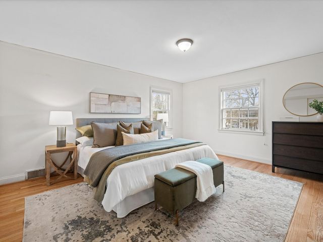 1177 Wade Street, Highland Park, IL 60035