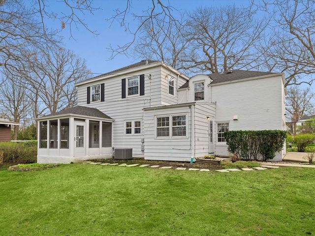 1177 Wade Street, Highland Park, IL 60035