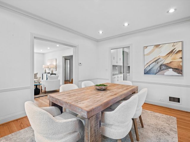 1177 Wade Street, Highland Park, IL 60035