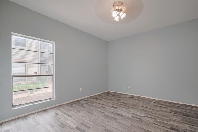 9707 Richmond Avenue 103, Houston, TX 77042