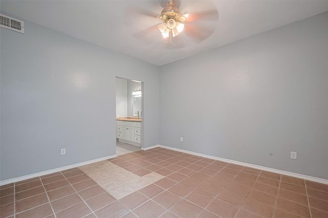 9707 Richmond Avenue 103, Houston, TX 77042