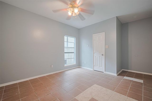 9707 Richmond Avenue 103, Houston, TX 77042