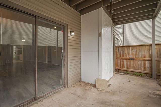 9707 Richmond Avenue 103, Houston, TX 77042