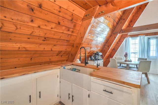 710 Cooper Street, Overton, NV 89040