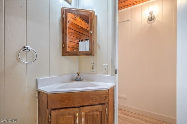 710 Cooper Street, Overton, NV 89040