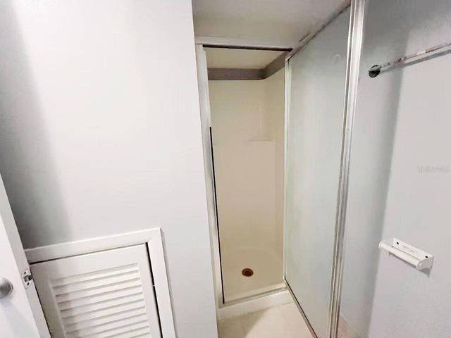 14402 REUTER STRASSE CIRCLE 223, Tampa, FL 33613