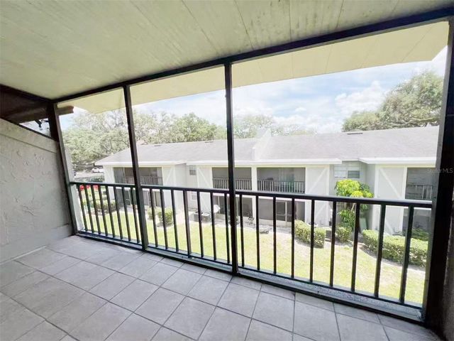 14402 REUTER STRASSE CIRCLE 223, Tampa, FL 33613