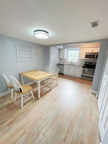 14402 REUTER STRASSE CIRCLE 223, Tampa, FL 33613