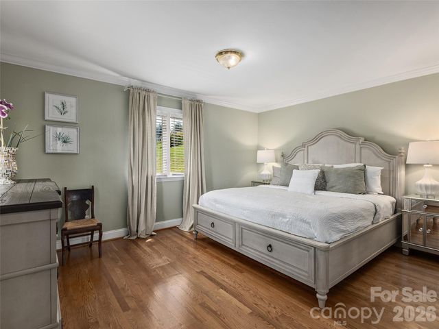 7 Glen Falls Road, Asheville, NC 28804