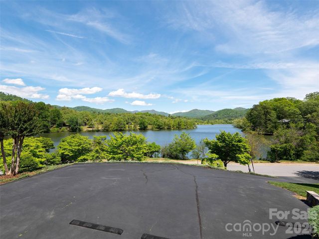 7 Glen Falls Road, Asheville, NC 28804