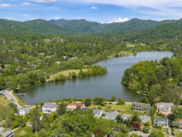 7 Glen Falls Road, Asheville, NC 28804