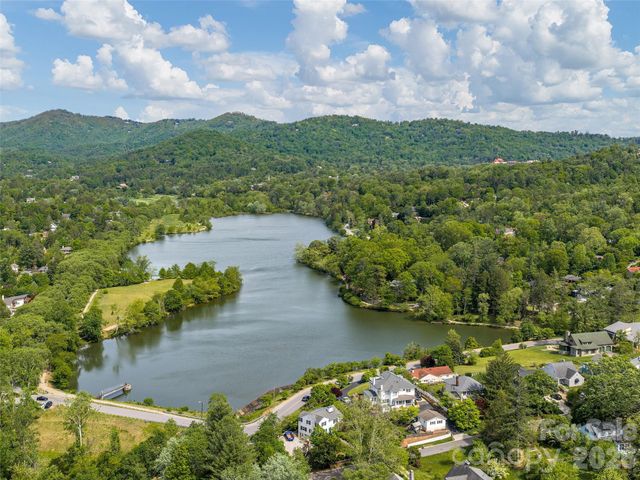 7 Glen Falls Road, Asheville, NC 28804