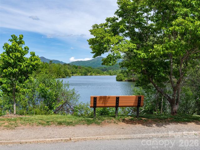 7 Glen Falls Road, Asheville, NC 28804