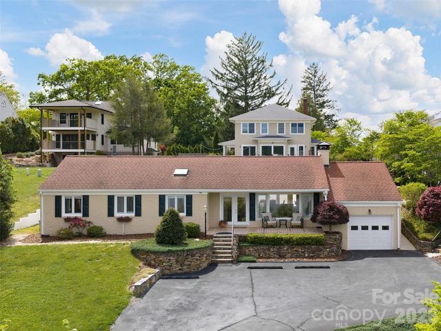 7 Glen Falls Road, Asheville, NC 28804