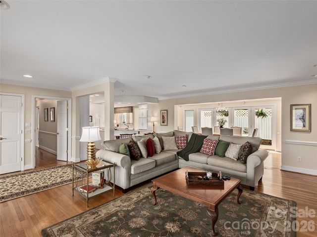 7 Glen Falls Road, Asheville, NC 28804