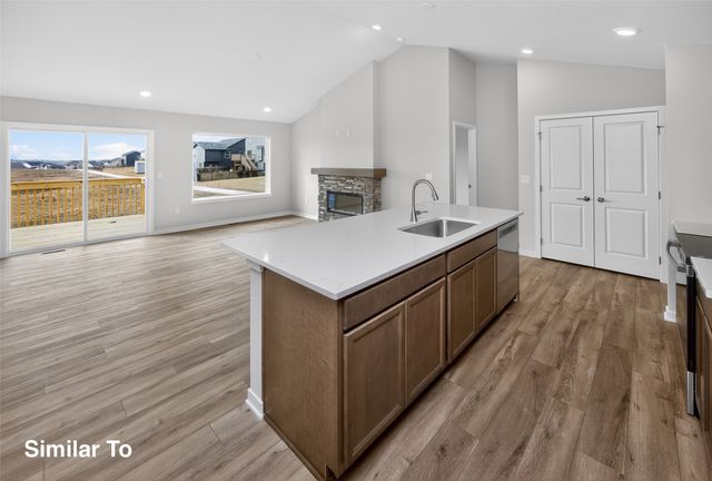 625 NW Atlas Lane, Waukee, IA 50263