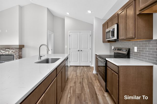 625 NW Atlas Lane, Waukee, IA 50263
