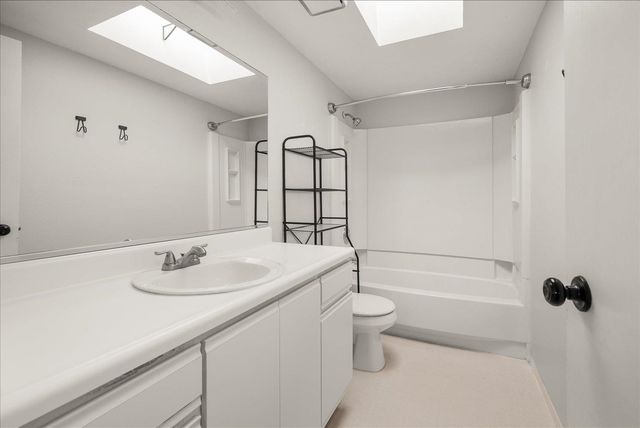 1530 E 15th Ave, Spokane, WA 99203