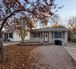 21816 E 10 Mile Road, Saint Clair Shores, MI 48080