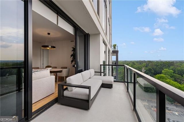 2425 Peachtree Road NE 1406, Atlanta, GA 30305