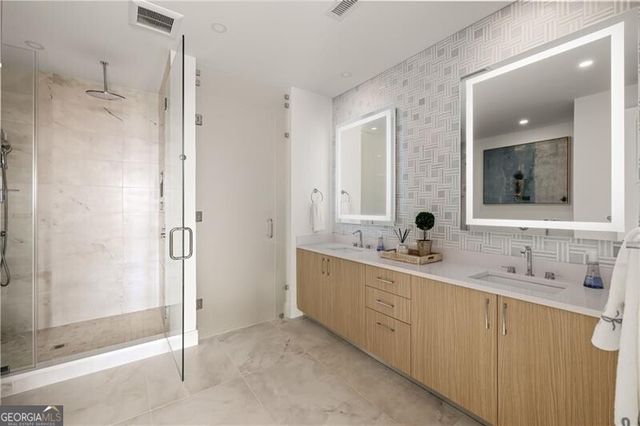 2425 Peachtree Road NE 1406, Atlanta, GA 30305