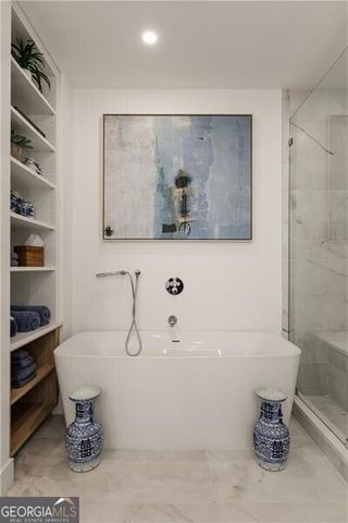 2425 Peachtree Road NE 1406, Atlanta, GA 30305