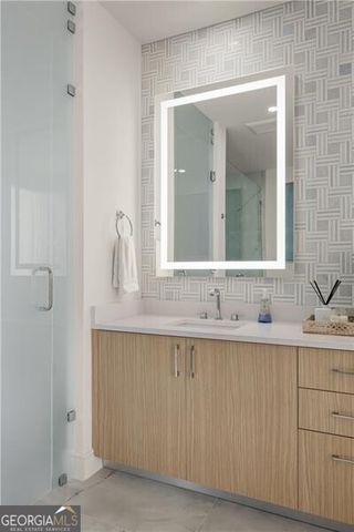 2425 Peachtree Road NE 1406, Atlanta, GA 30305