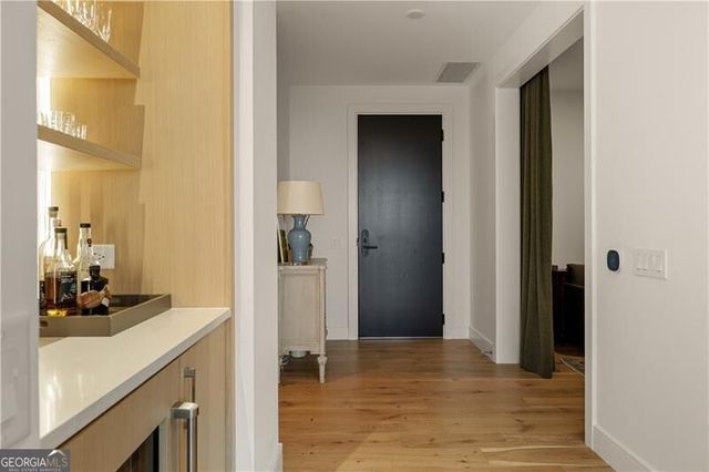 2425 Peachtree Road NE 1406, Atlanta, GA 30305
