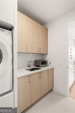2425 Peachtree Road NE 1406, Atlanta, GA 30305