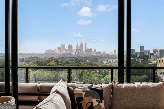 2425 Peachtree Road NE 1406, Atlanta, GA 30305