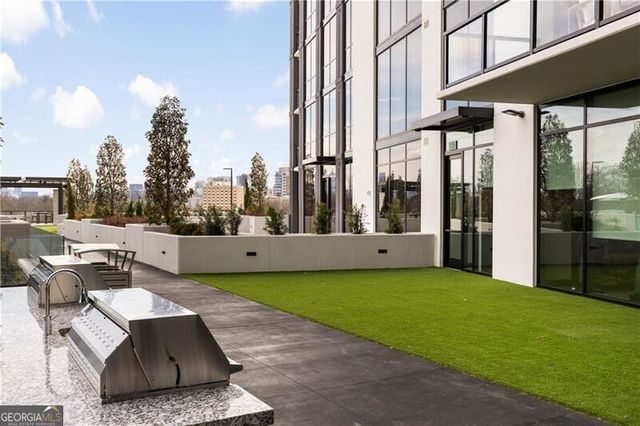 2425 Peachtree Road NE 1406, Atlanta, GA 30305