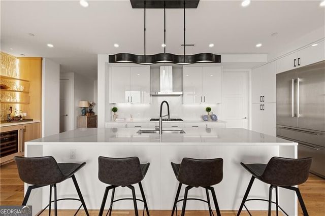 2425 Peachtree Road NE 1406, Atlanta, GA 30305