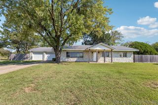 2000 W Smith Ferry Road, Muskogee, OK 74401