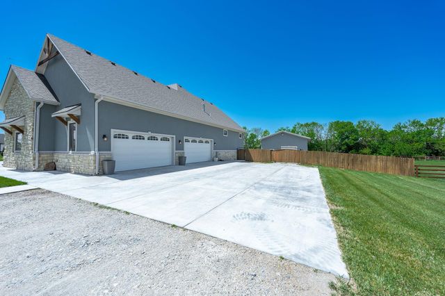 7115 S Suzanne St, Derby, KS 67037