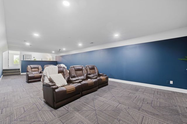 7115 S Suzanne St, Derby, KS 67037