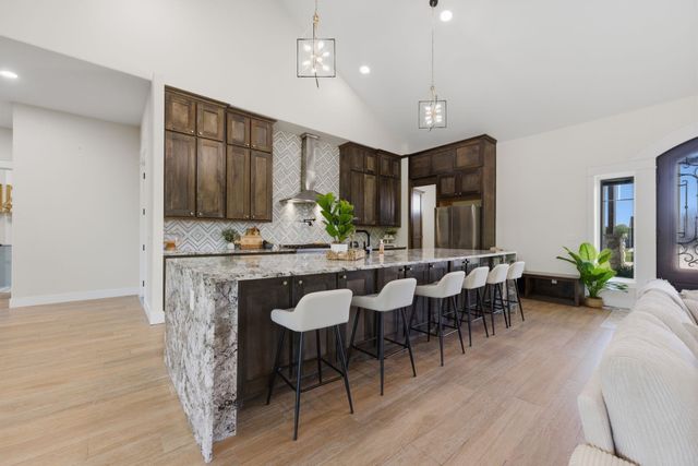 7115 S Suzanne St, Derby, KS 67037