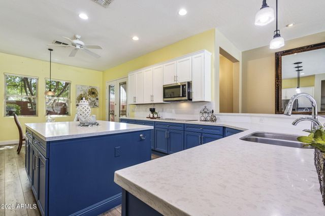 13426 W LOS BANCOS Drive, Sun City West, AZ 85375