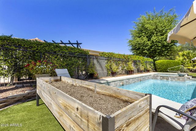 13426 W LOS BANCOS Drive, Sun City West, AZ 85375