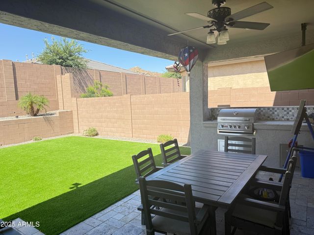 6980 W REDBIRD Road, Peoria, AZ 85383