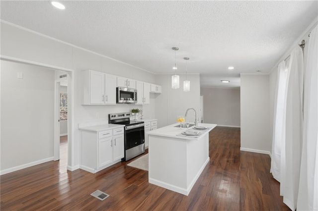 67 Forest Lake Circle Road, Pendergrass, GA 30567