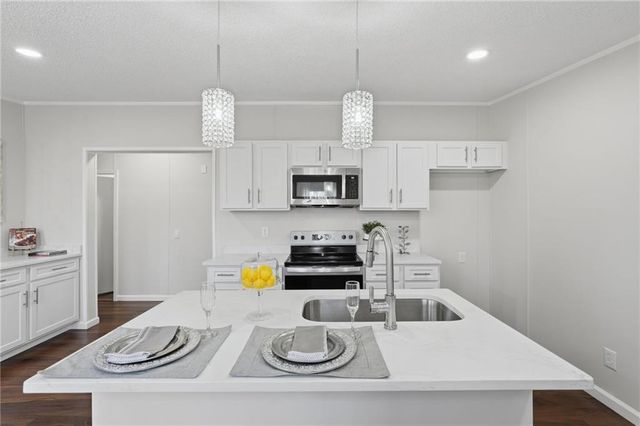 67 Forest Lake Circle Road, Pendergrass, GA 30567
